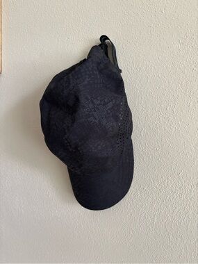 Athleta hat